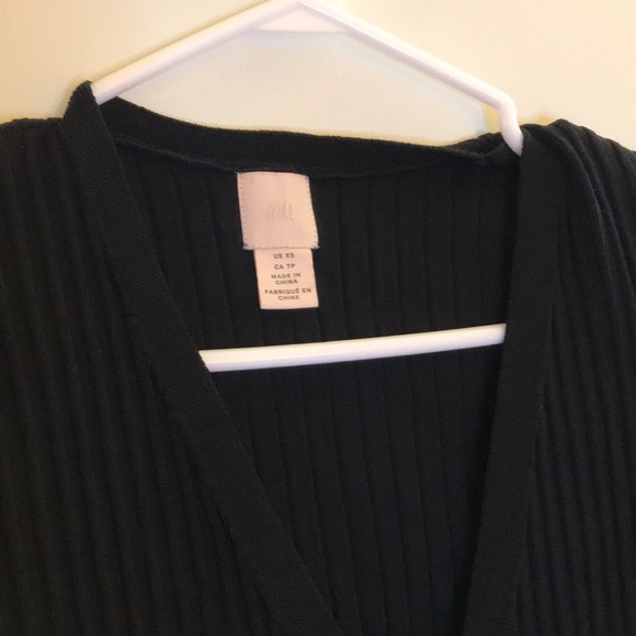 H&M top - Picture 2 of 3
